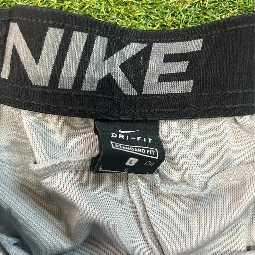Nike Dri-FIT Mens Grey Mesh Athletic Training Shorts Large Standard Fit